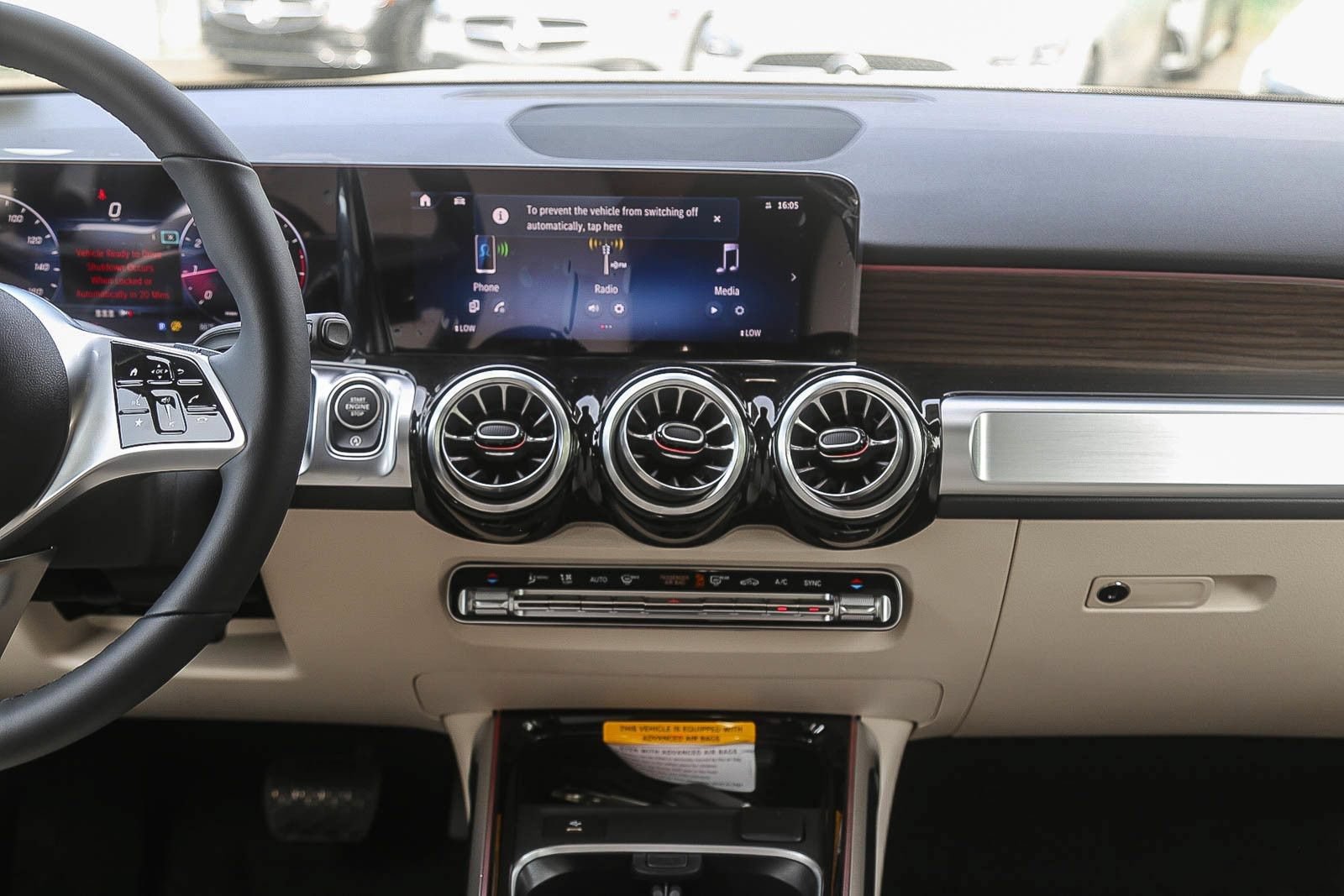 New 2026 Mercedes-Benz GLB 250 4MATIC image 12