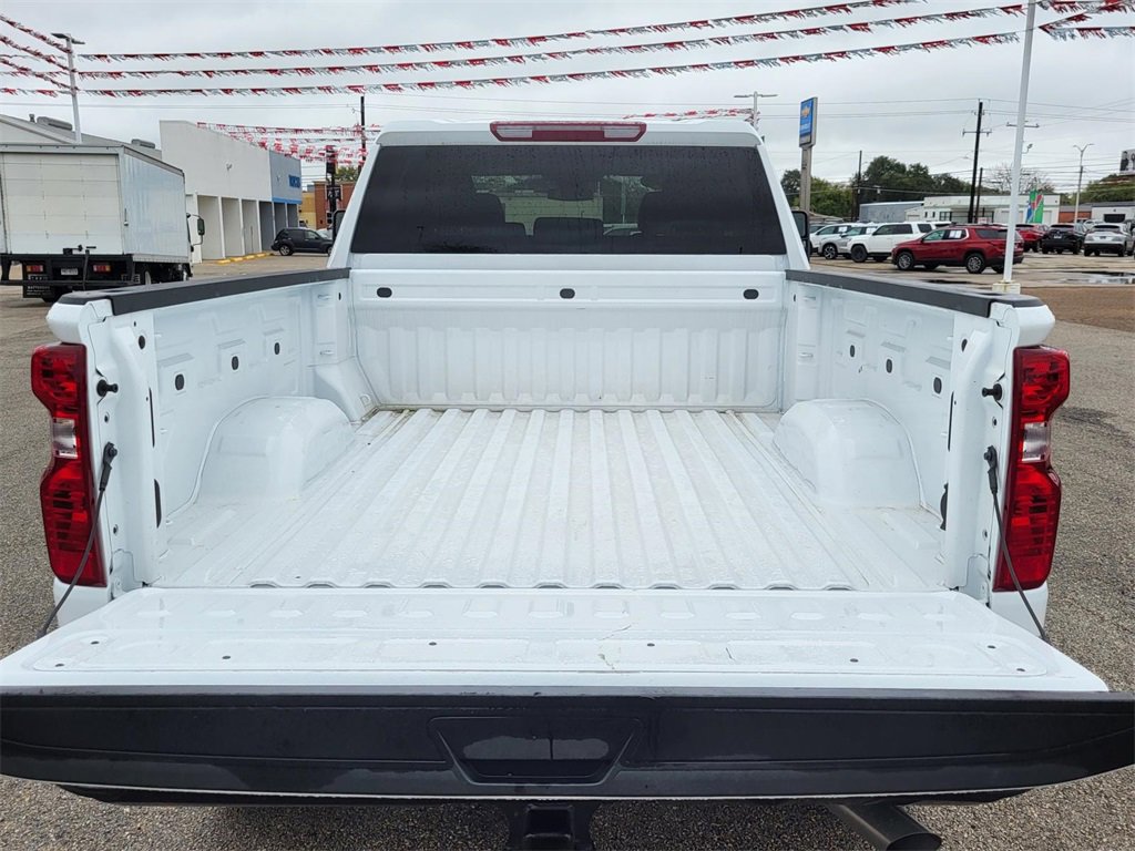 Used 2025 Chevrolet Silverado 2500 Custom w/ Custom Value Package image 31