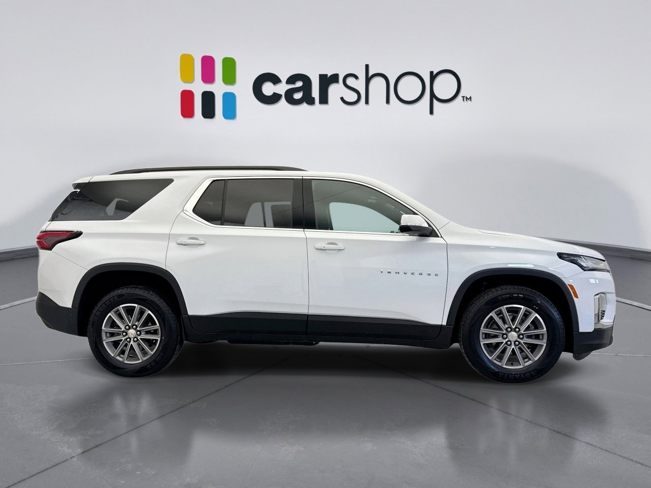 Used 2023 Chevrolet Traverse LT image 6