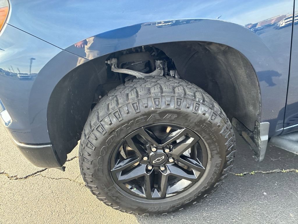 Used 2023 Chevrolet Silverado 1500 Custom Trail Boss image 10