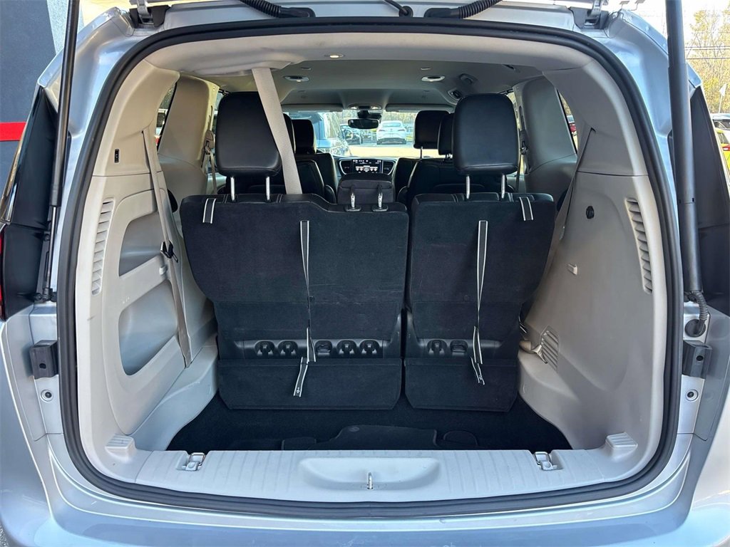 Used 2024 Chrysler Pacifica Touring-L image 15