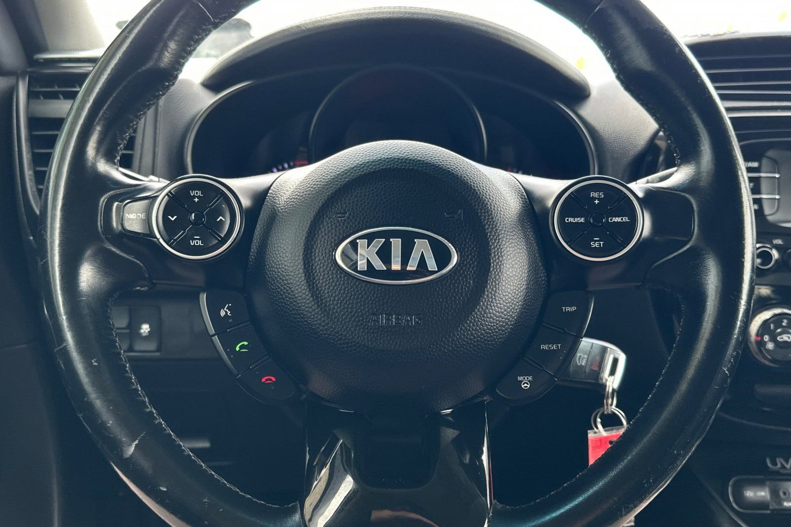 Used 2015 Kia Soul ! FWD image 22