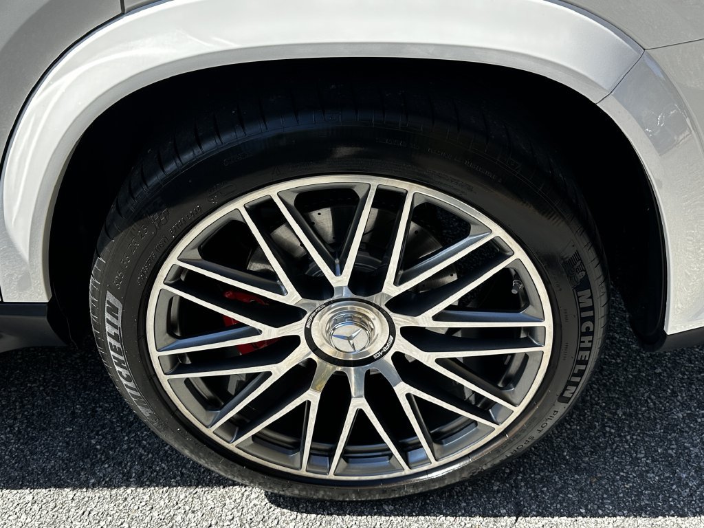 Certified 2025 Mercedes-Benz GLS 63 AMG 4MATIC image 23