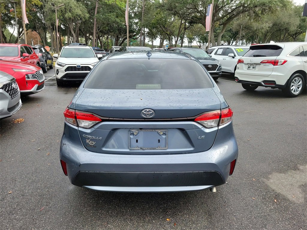 Used 2022 Toyota Corolla LE image 9