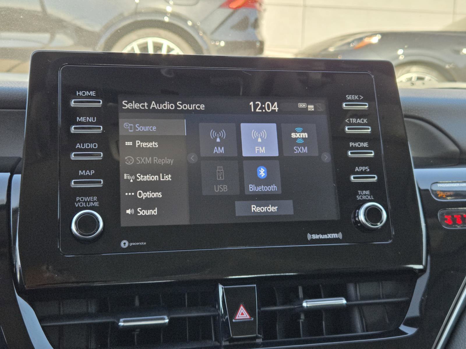 Used 2023 Toyota Camry SE FWD image 9