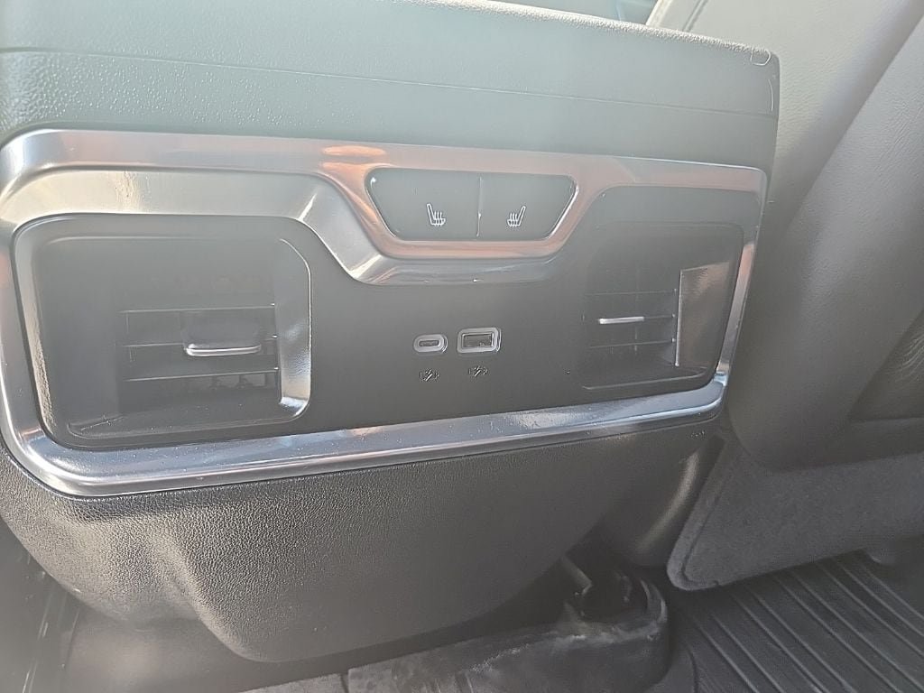 Used 2025 GMC Sierra 3500 Denali Ultimate AWD/4WD image 28