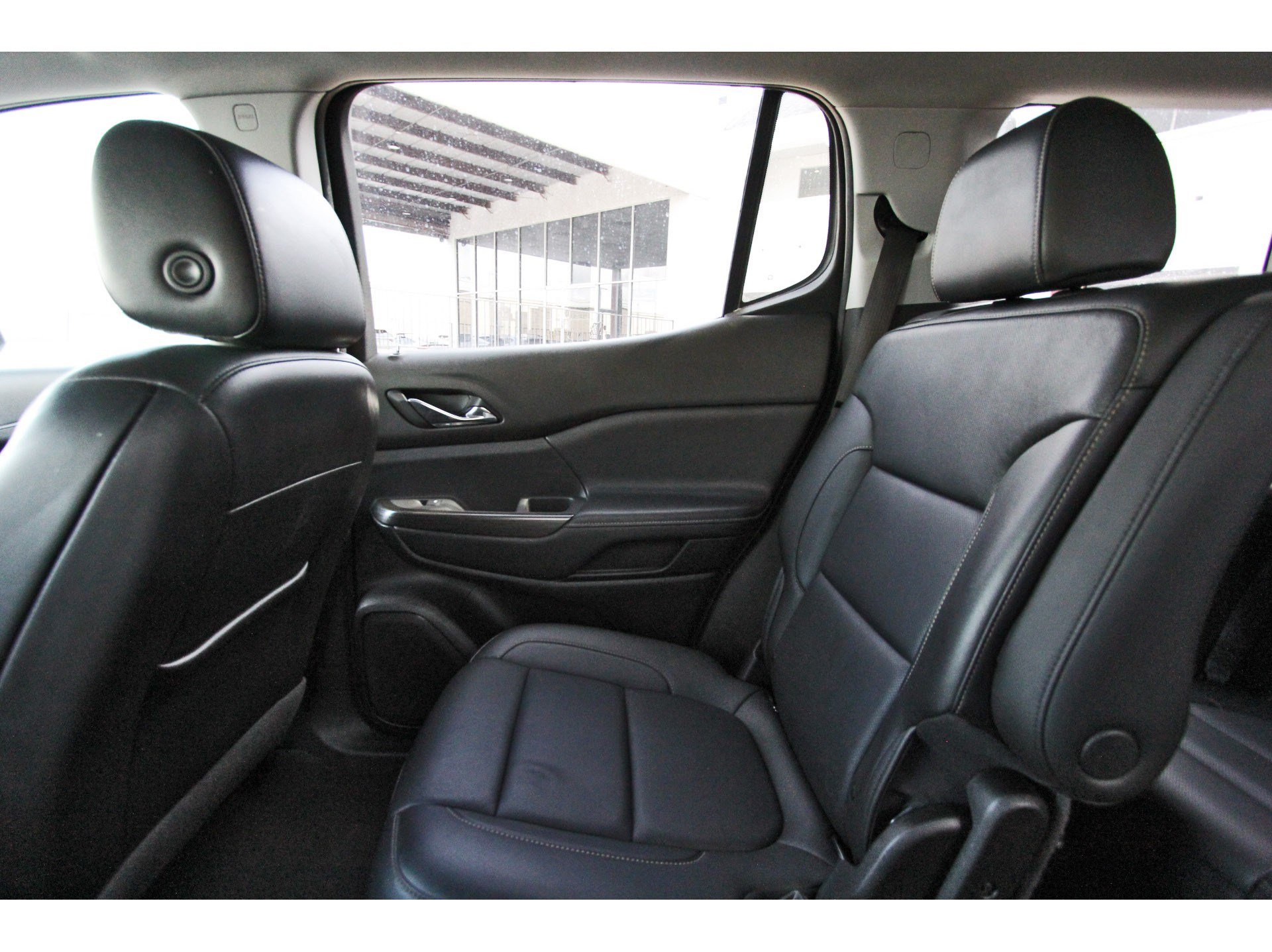 Used 2021 GMC Acadia SLT w/ Elevation Edition FWD image 12