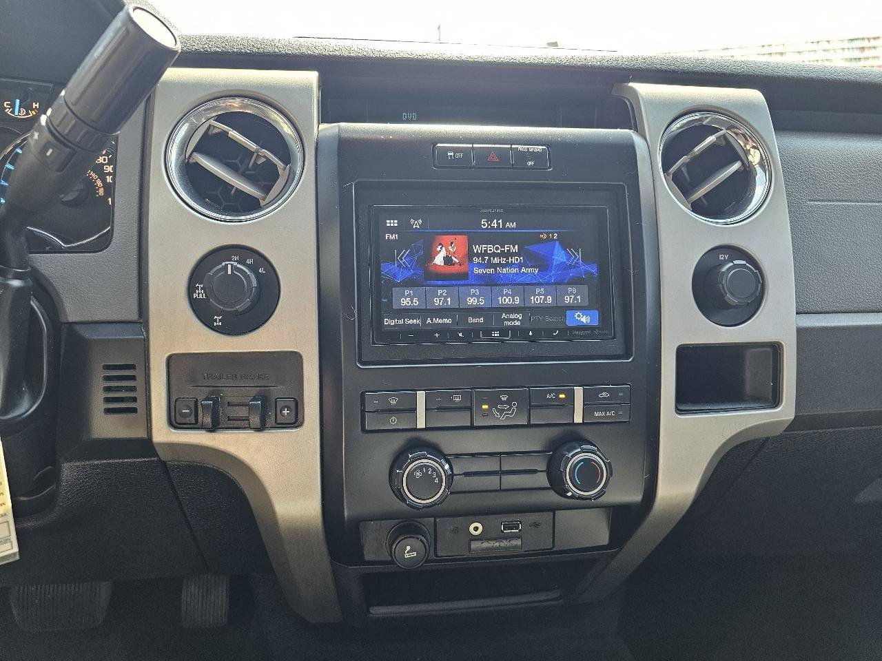 Used 2012 Ford F150 XLT w/ XLT Chrome Pkg AWD/4WD image 12