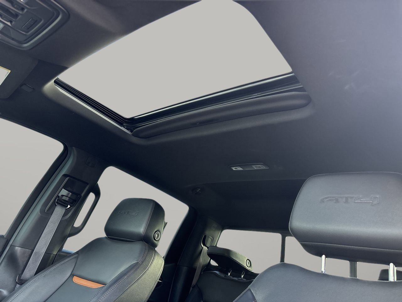 Used 2024 GMC Sierra 1500 AT4 w/ Technology Package image 20