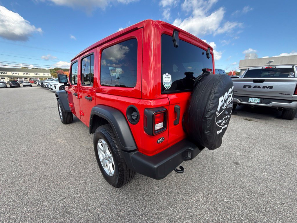 Certified 2022 Jeep Wrangler Unlimited Sport w/ Sun And Sound Package AWD/4WD image 3