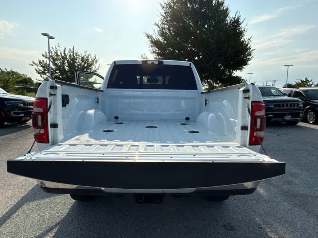 Used 2024 RAM 3500 Tradesman w/ Towing Technology Group AWD/4WD image 45