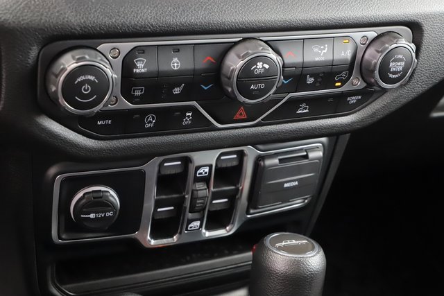 Used 2024 Jeep Gladiator Sport image 28