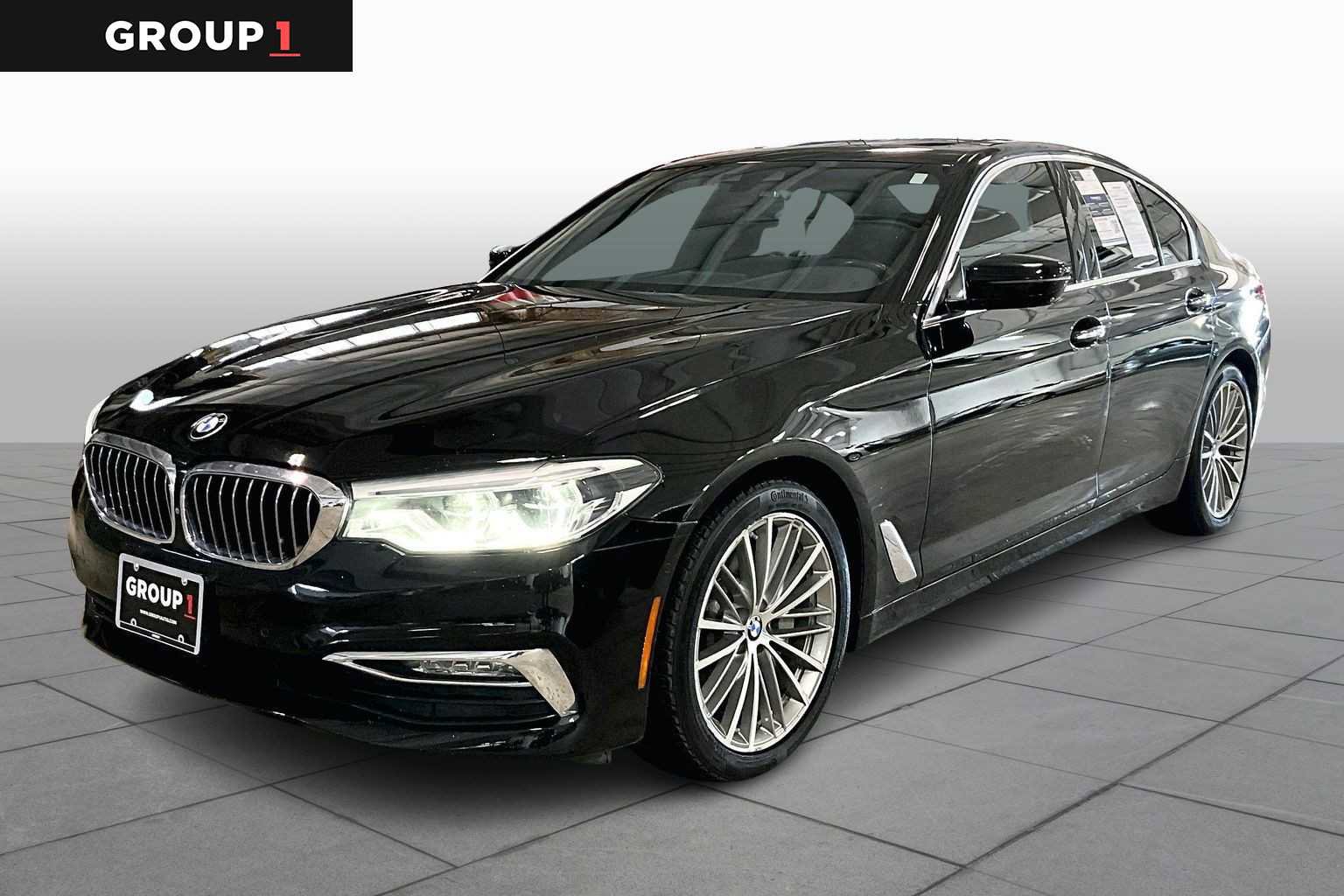 Used 2017 BMW 540i xDrive image 1
