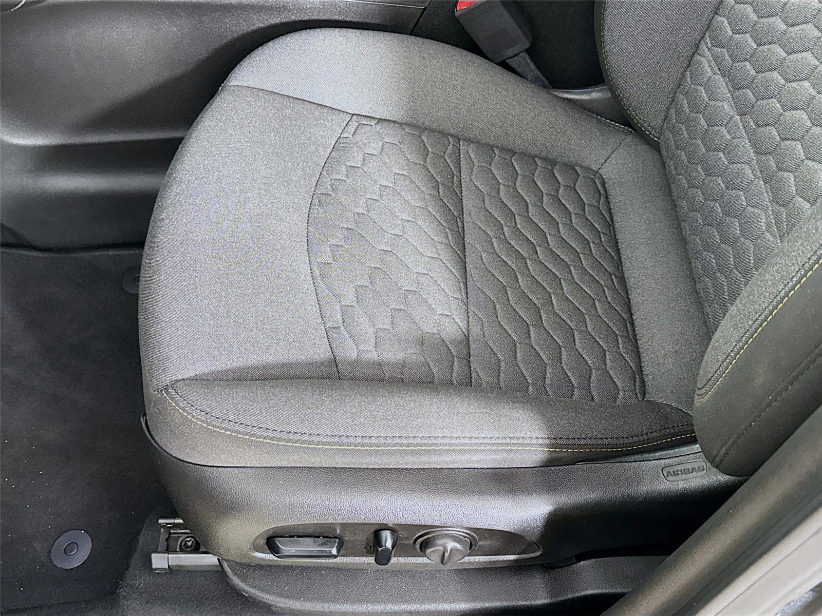 Used 2021 Chevrolet Equinox LT AWD/4WD image 19