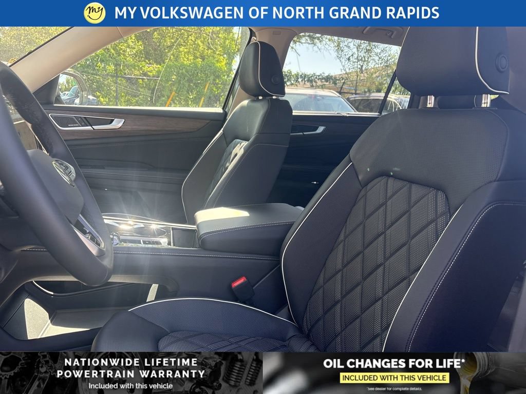 New 2026 Volkswagen Atlas SEL Premium R-Line AWD/4WD image 14
