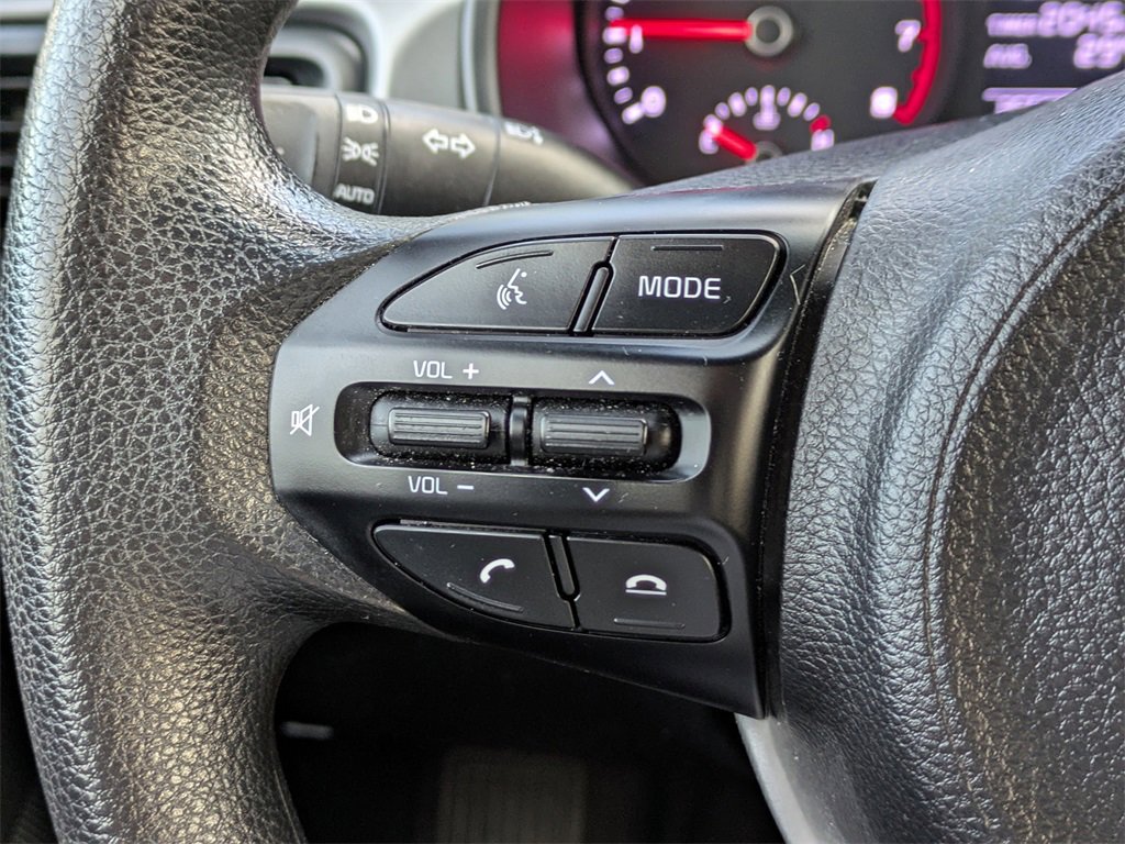 Used 2020 Kia Rio S image 24