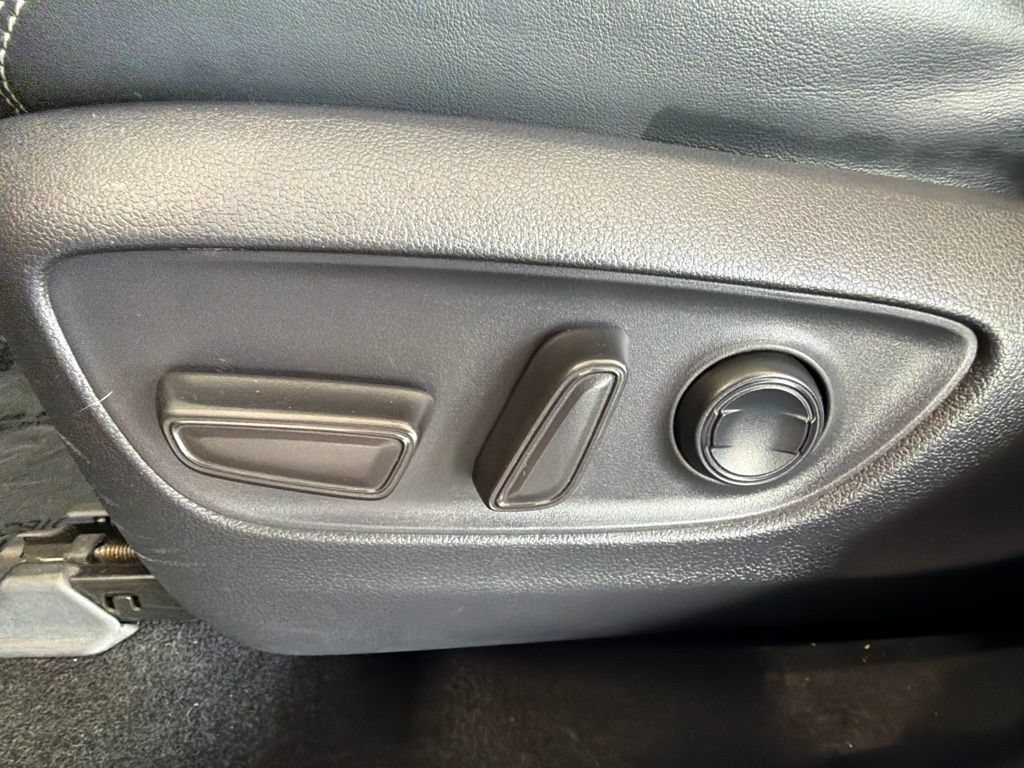 Certified 2019 Toyota RAV4 Limited w/ Carpet Mat Package FWD image 21