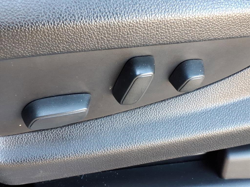 Used 2018 Chevrolet Tahoe Premier image 16