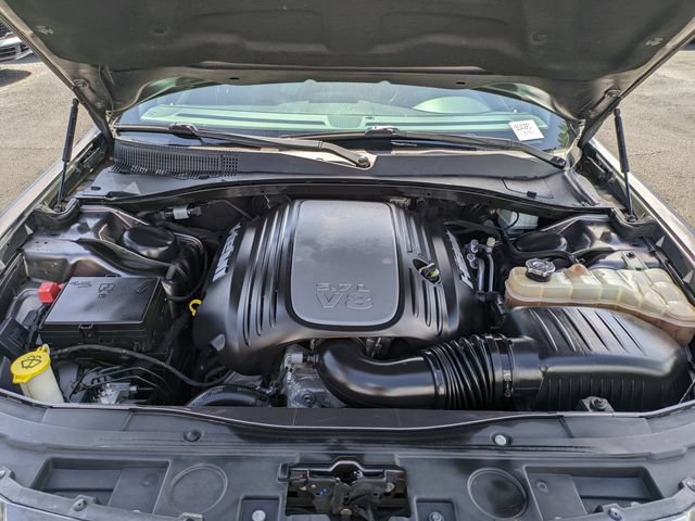 Used 2018 Chrysler 300 C w/ Sun, Sound & Nav Package RWD image 38