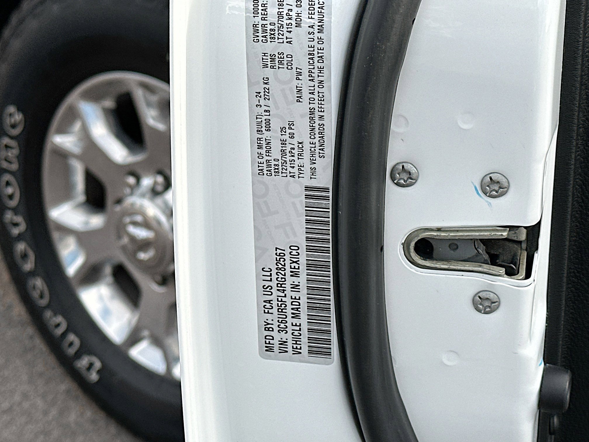 Used 2024 RAM 2500 Laramie image 12