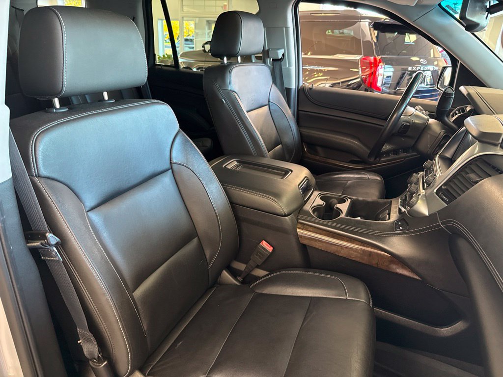 Used 2019 Chevrolet Tahoe LT w/ Luxury Package AWD/4WD image 33