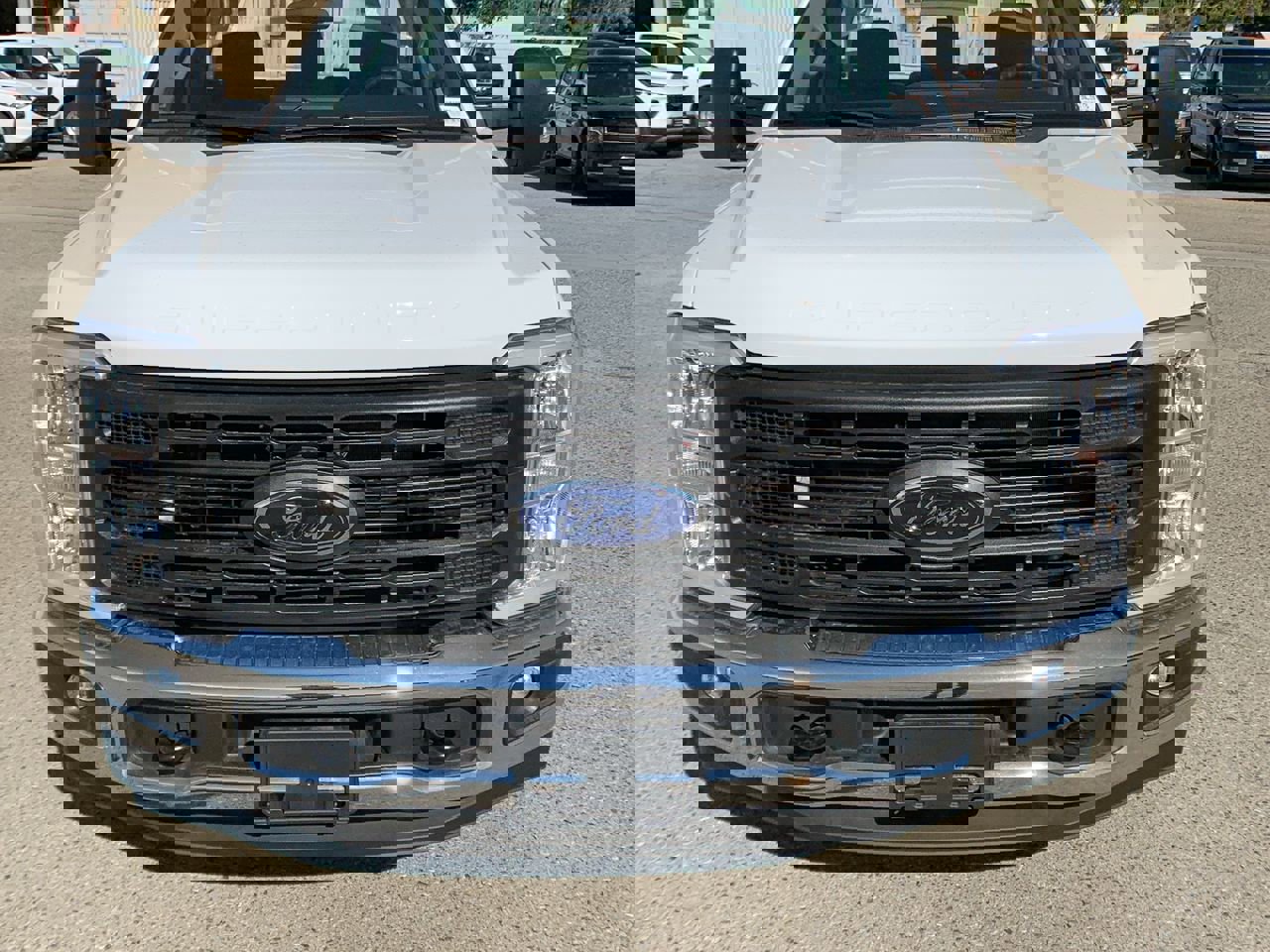 New 2026 Ford F250 XL w/ XL Chrome Package image 10