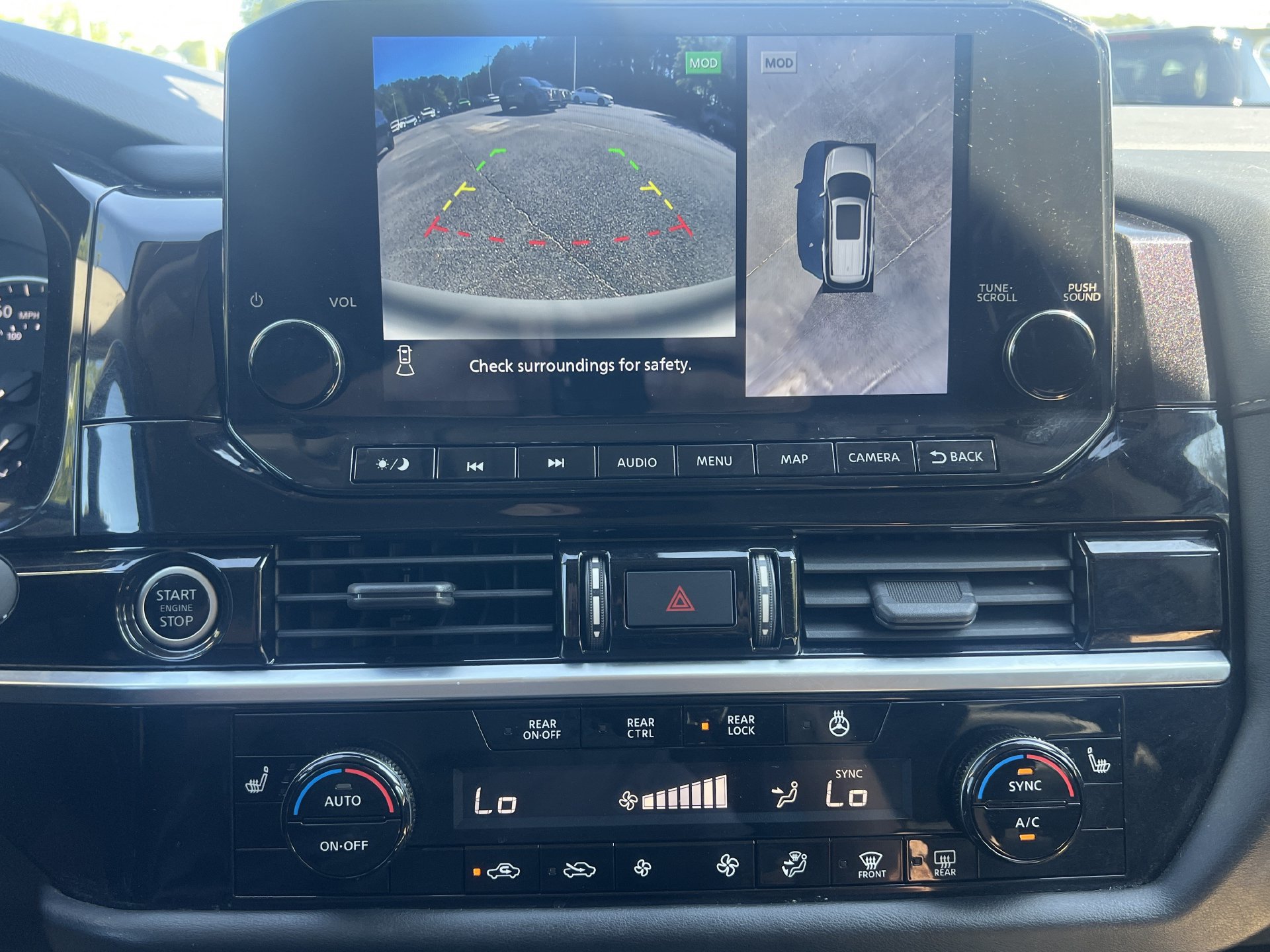Used 2023 Nissan Pathfinder SL AWD/4WD image 5