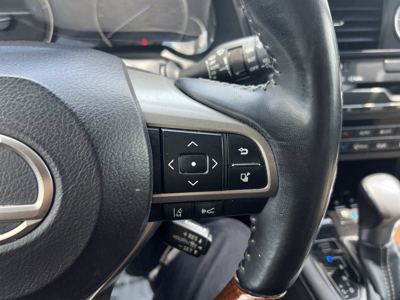 Used 2019 Lexus RX 350 AWD w/ Navigation Package image 20