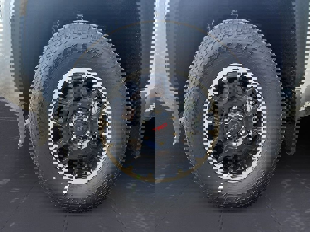 New 2025 Toyota Tacoma TRD Off-Road image 10