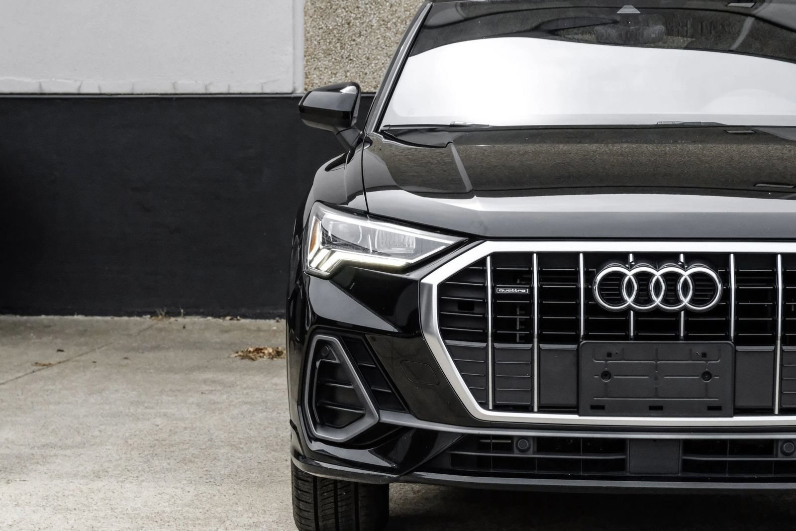 Used 2020 Audi Q3 2.0T Premium Plus w/ Premium Plus Package AWD/4WD image 50