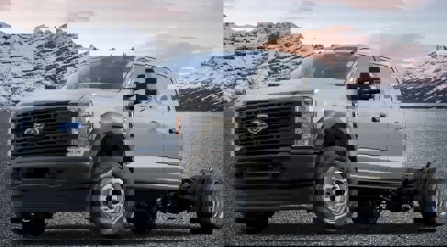New 2025 Ford F550 4x4 Crew Cab Super Duty image 1