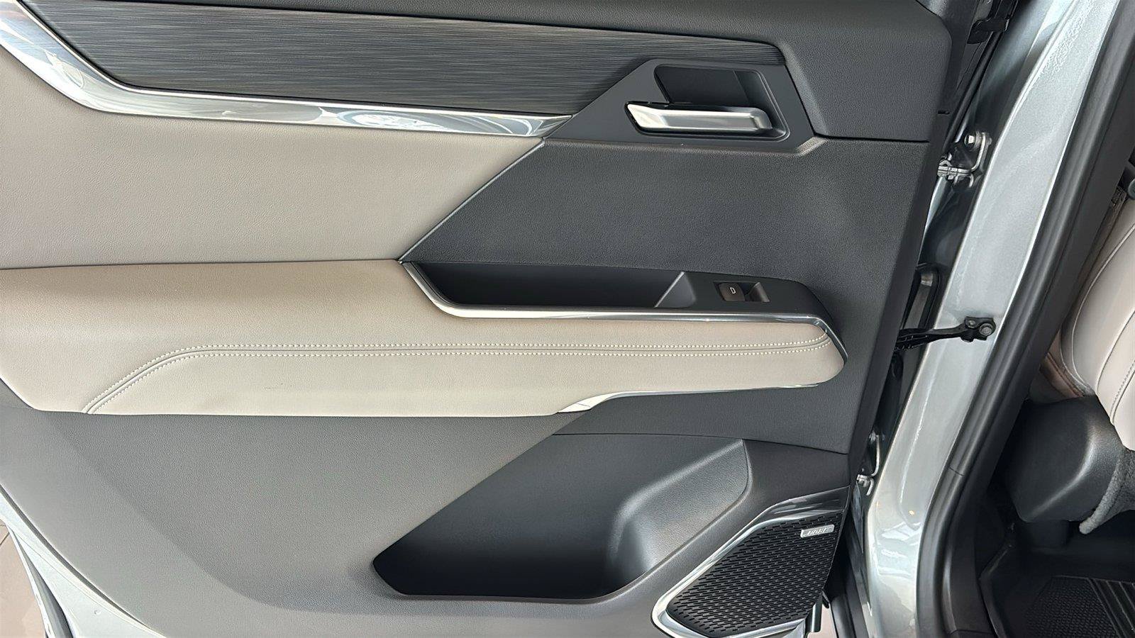 New 2026 GMC Acadia Elevation w/ Elevation Premium Package FWD image 14
