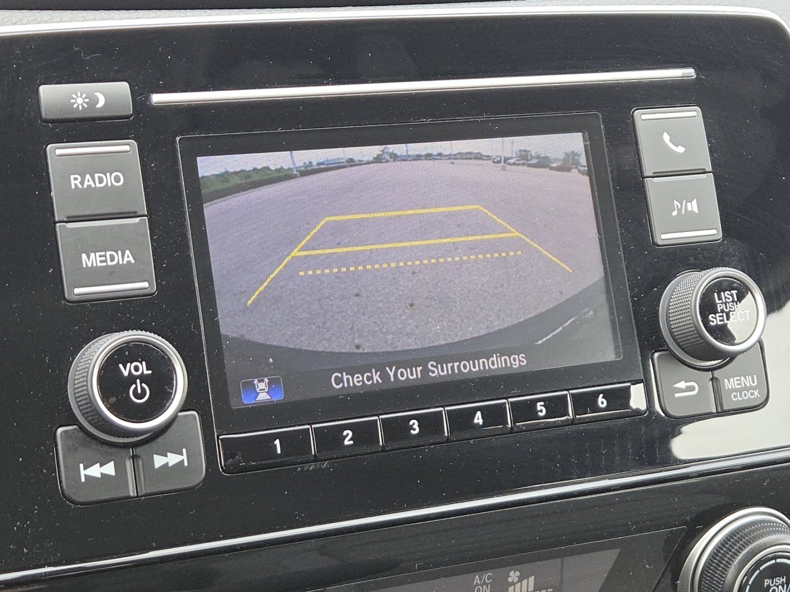 Used 2018 Honda CR-V LX image 6
