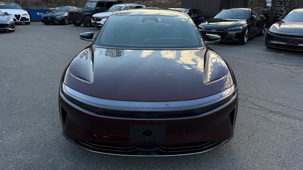 Used 2024 Lucid Air Touring image 10