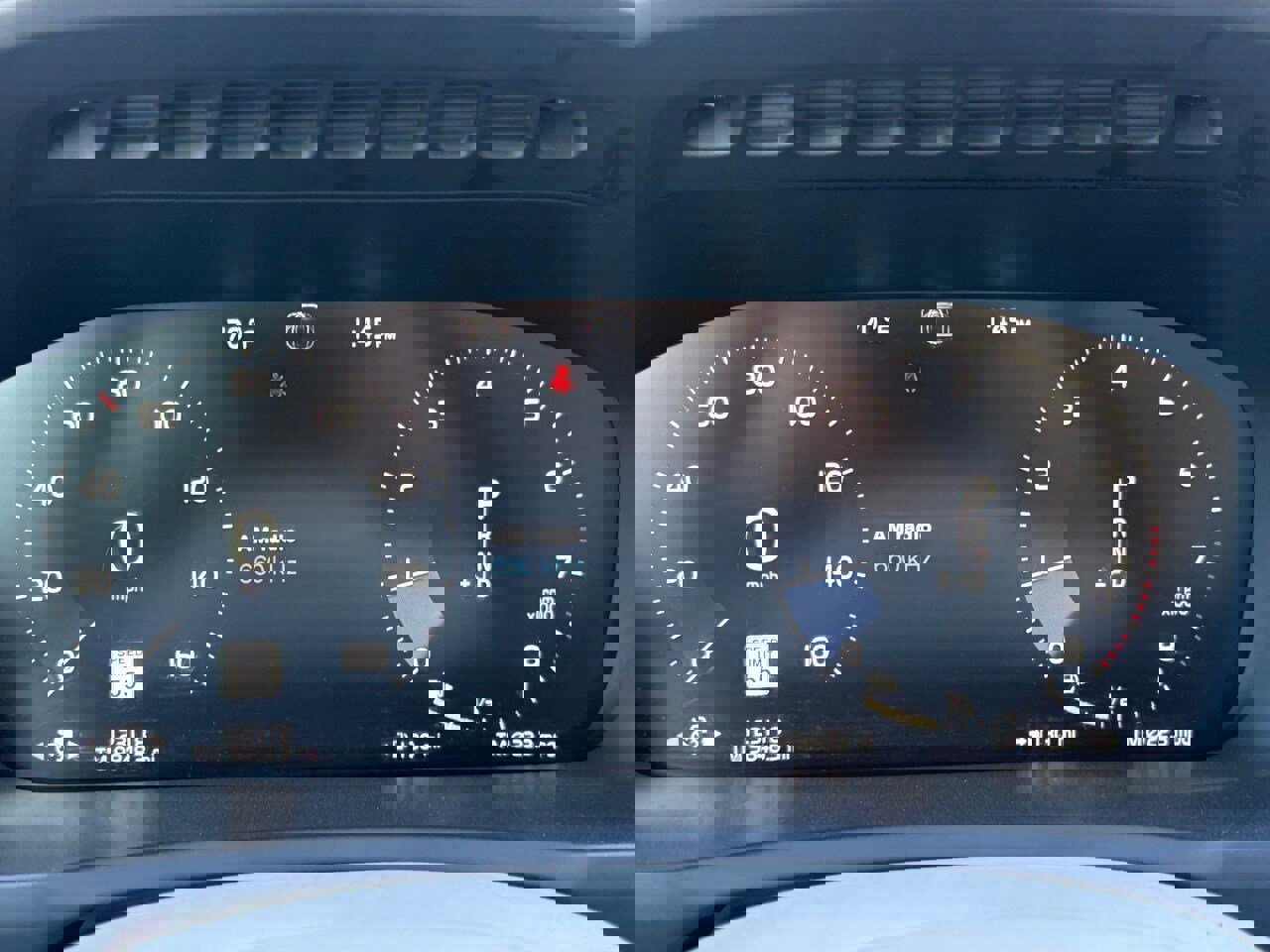 Used 2020 Volvo XC90 T6 Momentum image 16