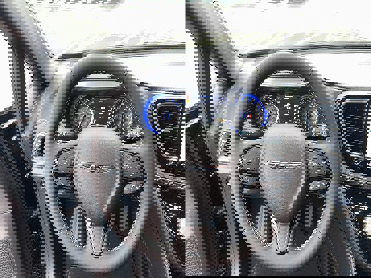 New 2026 Chrysler Pacifica Limited w/ S Appearance Package image 25