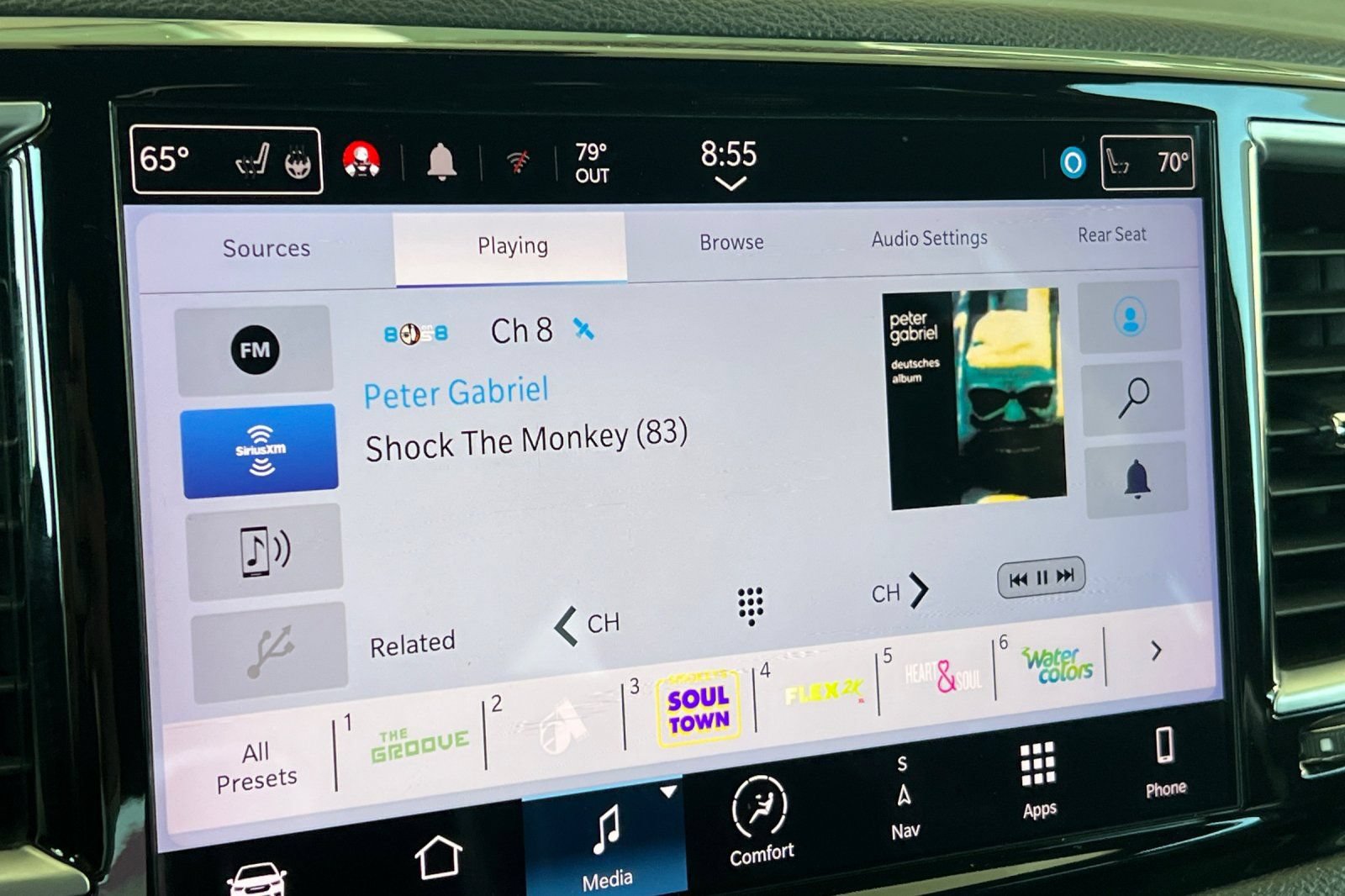 Used 2022 Chrysler Pacifica Limited w/ Uconnect Theater Family Group FWD image 28
