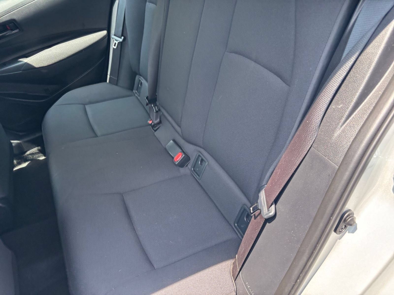 Used 2025 Toyota Corolla LE FWD image 32