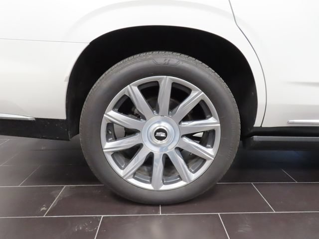 Certified 2022 Cadillac Escalade Premium Luxury Platinum AWD/4WD image 15