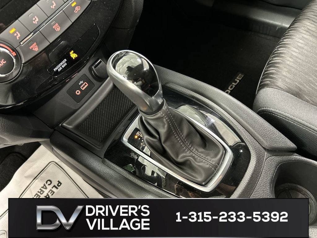 Used 2020 Nissan Rogue S AWD/4WD image 17