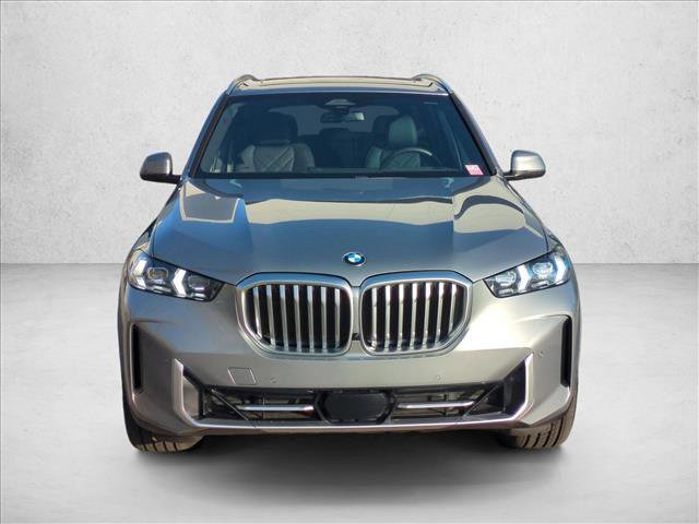 Certified 2025 BMW X5 xDrive40i w/ Parking Assistance Package image 2