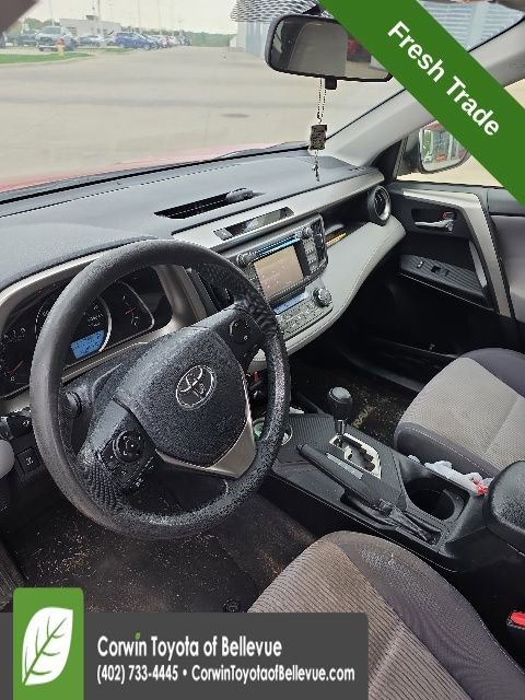 Used 2015 Toyota RAV4 XLE AWD/4WD image 14