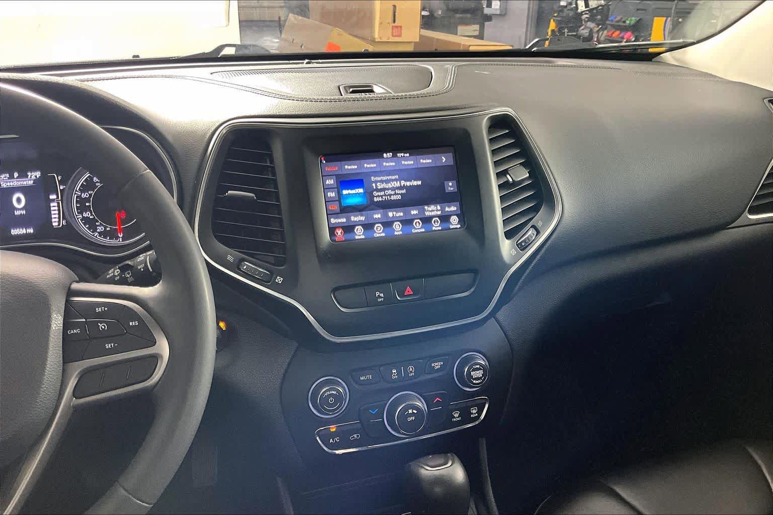 Used 2020 Jeep Cherokee Latitude Plus FWD image 7