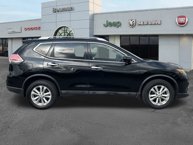 Used 2015 Nissan Rogue SV w/ SV Premium Package AWD/4WD image 8