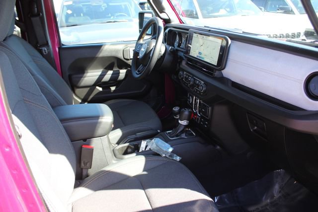 Used 2024 Jeep Wrangler Willys image 36