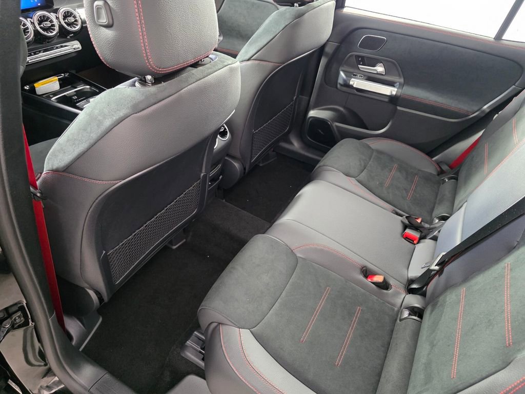 New 2026 Mercedes-Benz GLB 35 AMG 4MATIC image 12