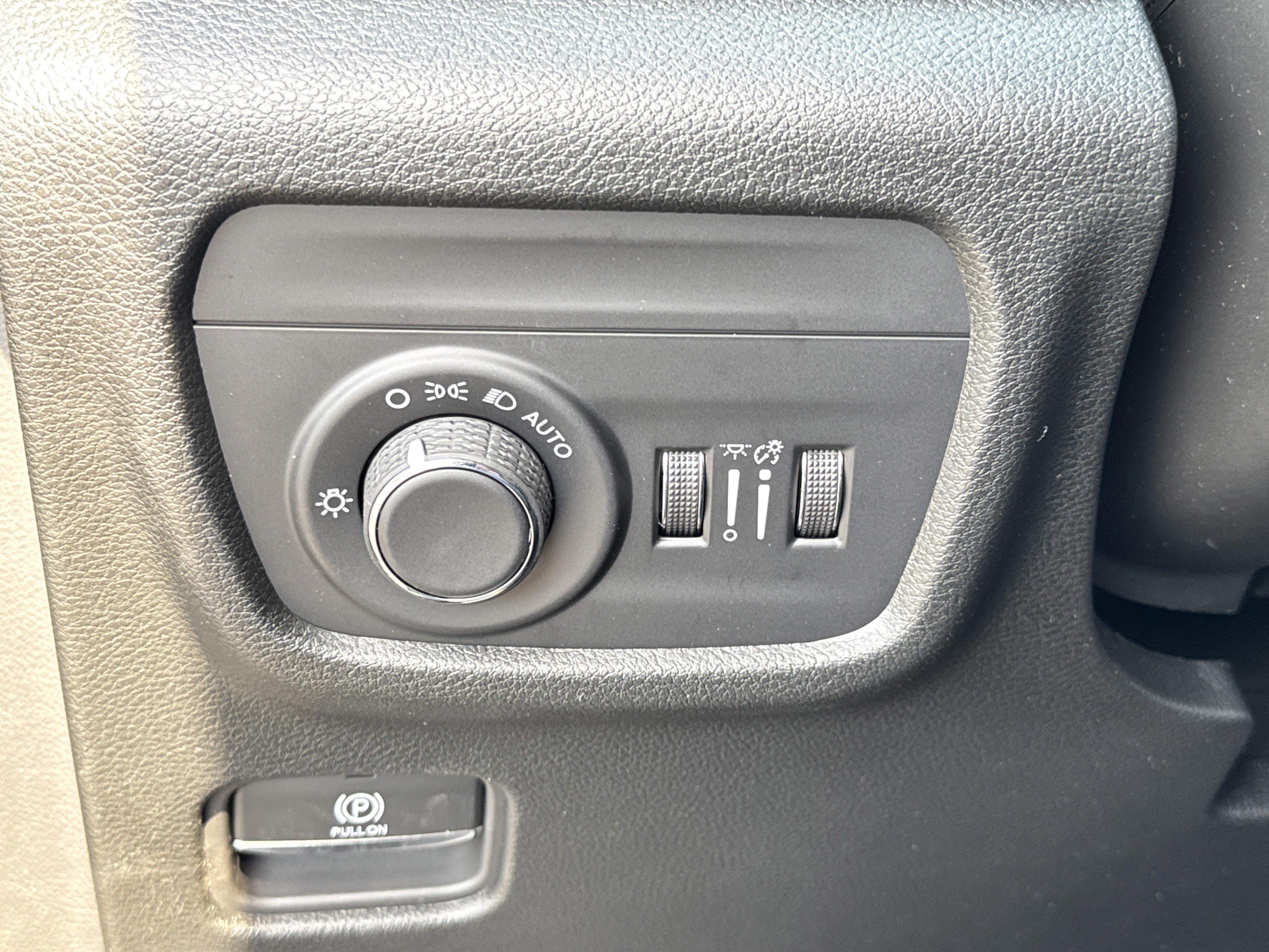 New 2026 Jeep Grand Cherokee Laredo X AWD/4WD image 38