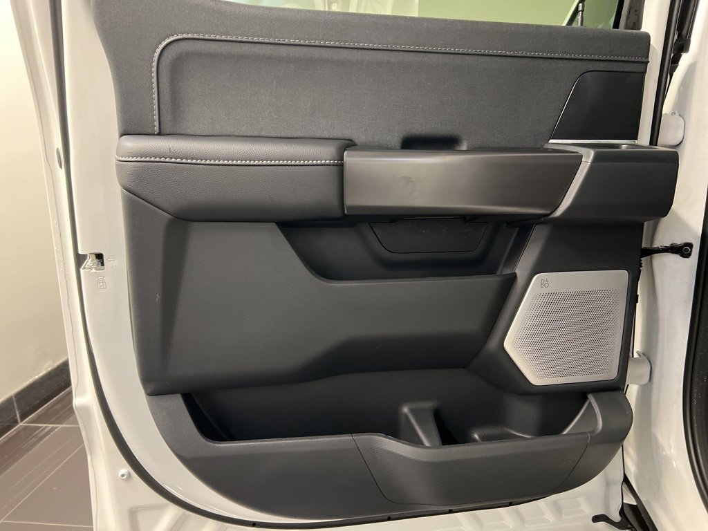 New 2025 Ford F150 Lariat w/ Equipment Group 502A High image 37