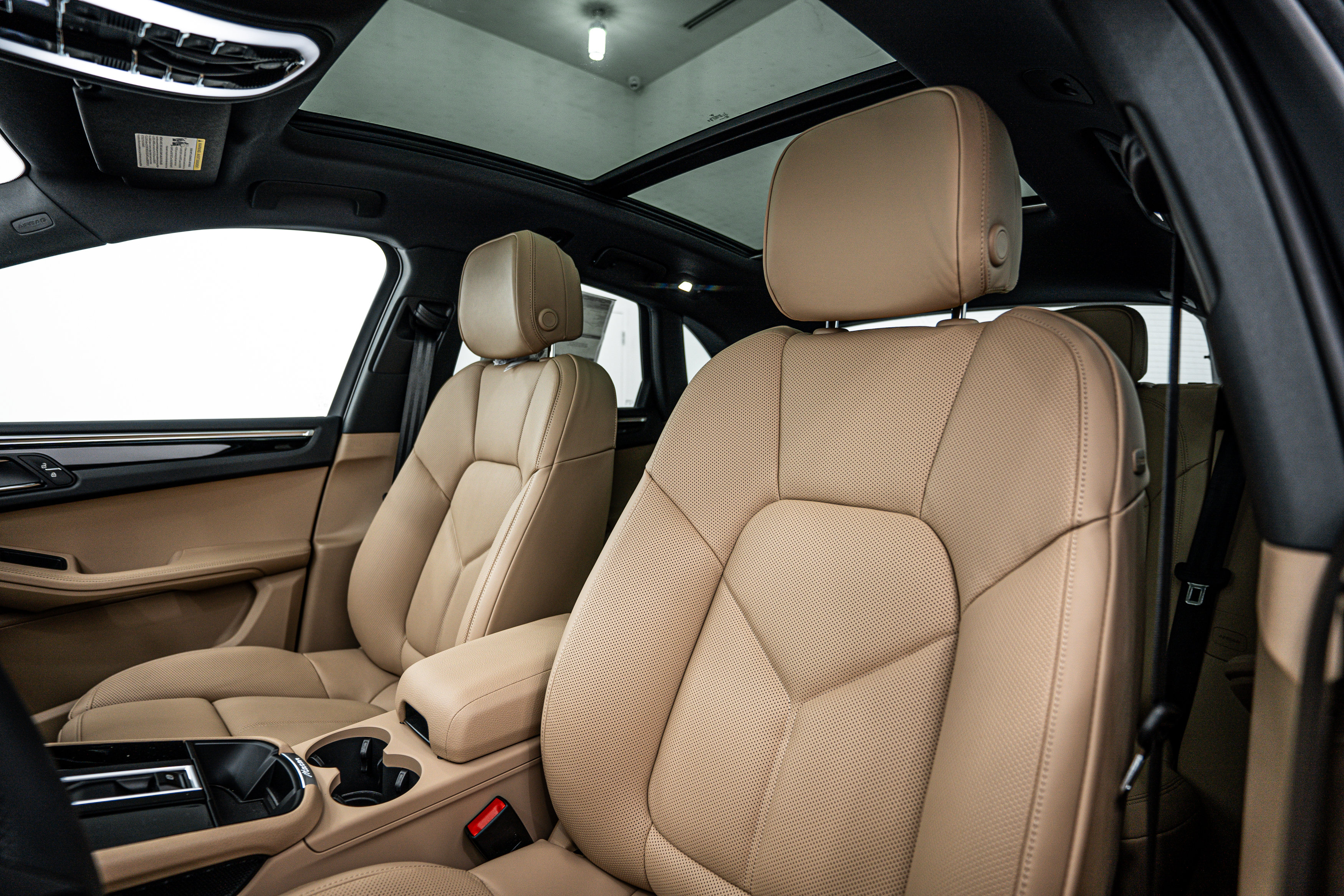 New 2025 Porsche Macan image 20