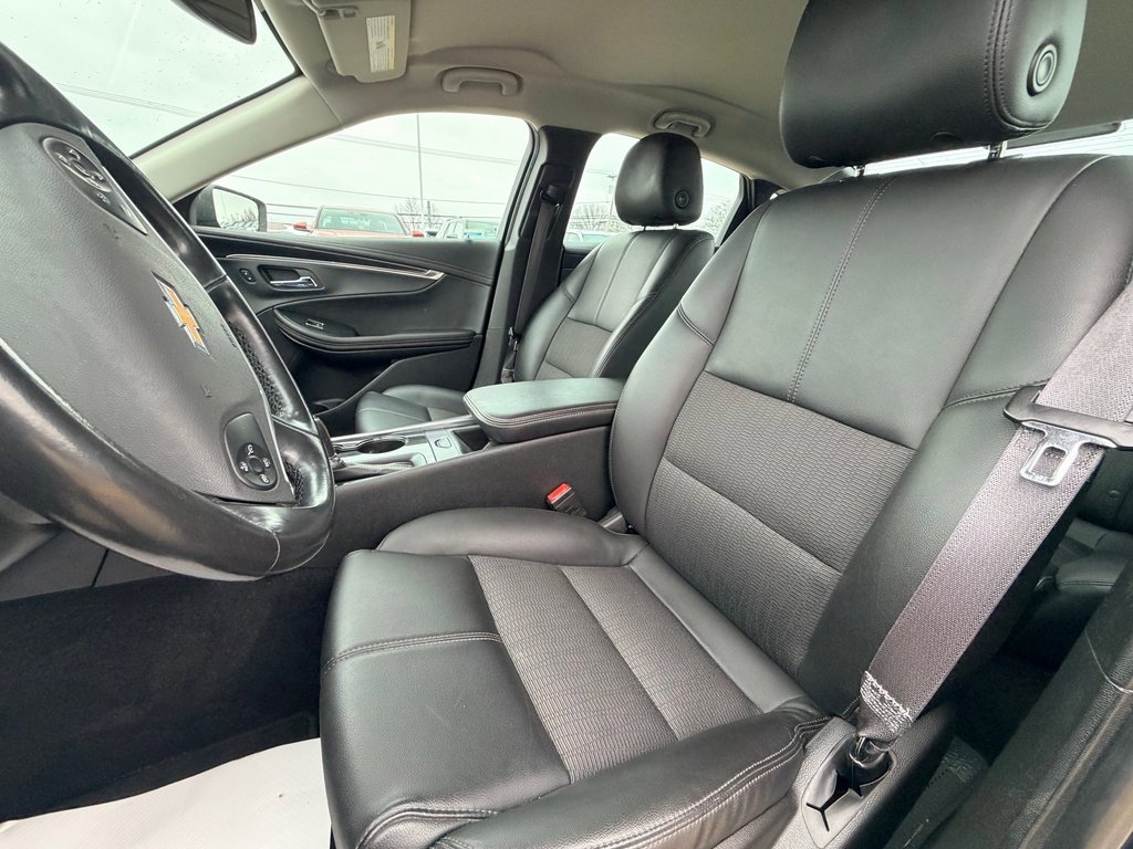 Used 2017 Chevrolet Impala LT w/ Convenience Package image 8